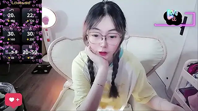 baby-yaya20 online show from March 16, 12:09 pm