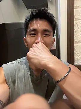 gooodboiii online show from April 26, 3:10 pm