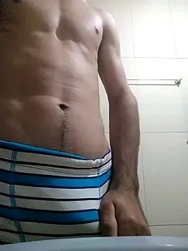 Snapshot of Max_novato chatting on June 14, 10:12 pm Max novato online show from June 14, 10:12 pm