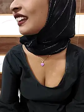 Snapshot of Itz_Mayra_ chatting on November 8, 5:51 am Itz Mayra online show from November 8, 5:51 am