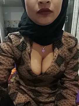 Snapshot of Itz_Mayra_ chatting on November 16, 7:58 am Itz Mayra online show from November 16, 7:58 am