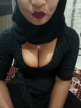 Snapshot of Itz_Mayra_ chatting on November 21, 9:19 am Itz Mayra online show from November 21, 9:19 am