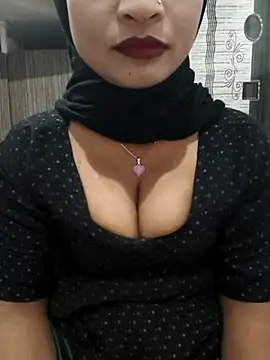 Snapshot of Itz_Mayra_ chatting on December 3, 9:07 am Itz Mayra online show from December 3, 9:07 am