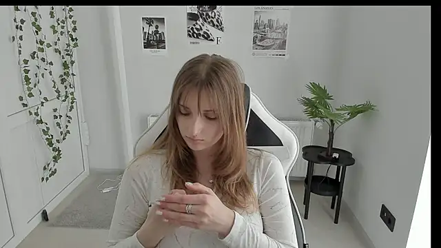 Snapshot of NeyliDream chatting on May 29, 12:36 pm NeyliDream online show from May 29, 12:36 pm