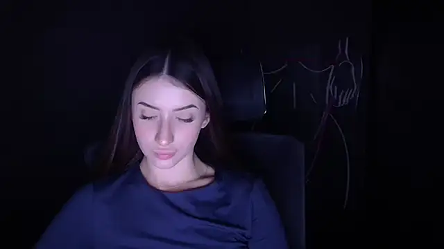 Snapshot of AlisaBubbles chatting on October 8, 5:38 am AlisaBubbles online show from October 8, 5:38 am