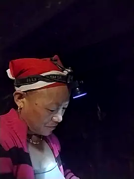 Snapshot of Samdim23 chatting on October 30, 9:15 pm Samdim23 online show from October 30, 9:15 pm