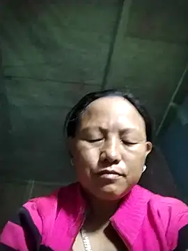 Snapshot of Samdim23 chatting on October 31, 9:21 am Samdim23 online show from October 31, 9:21 am