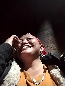 Snapshot of Samdim23 chatting on November 6, 1:45 pm Samdim23 online show from November 6, 1:45 pm