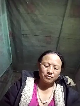 Snapshot of Samdim23 chatting on November 16, 12:44 pm Samdim23 online show from November 16, 12:44 pm