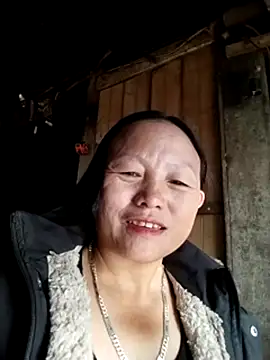 Snapshot of Samdim23 chatting on December 1, 2:05 am Samdim23 online show from December 1, 2:05 am