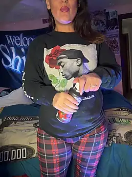 Snapshot of shortywidaphatty chatting on November 17, 1:28 pm shortywidaphatty online show from November 17, 1:28 pm