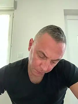 Marronglace1 online show from March 5, 8:43 am