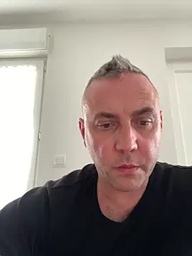 Marronglace1 online show from March 12, 2:56 pm