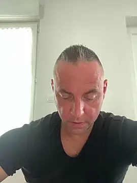 Snapshot of Marronglace1 chatting on June 2, 9:44 am Marronglace1 online show from June 2, 9:44 am