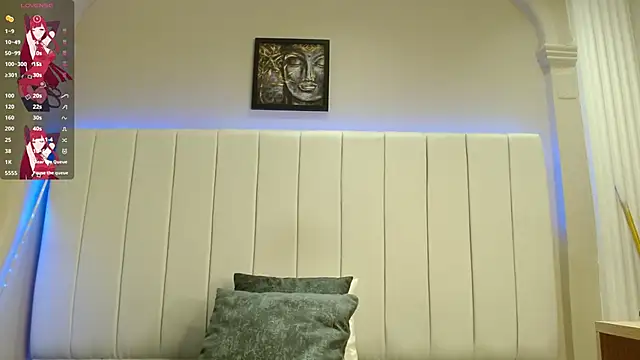 Snapshot of kendra_lux1 chatting on November 19, 12:49 pm kendra lux1 online show from November 19, 12:49 pm