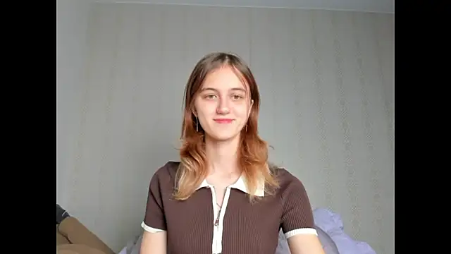 Snapshot of dreamy_pollyyy chatting on October 19, 7:25 pm dreamy pollyyy online show from October 19, 7:25 pm