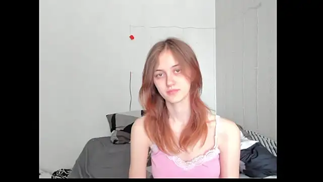 Snapshot of dreamy_pollyyy chatting on March 23, 8:51 am dreamy pollyyy online show from March 23, 8:51 am