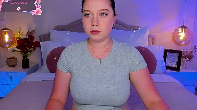 Snapshot of LexiePat chatting on July 22, 12:08 pm LexiePat online show from July 22, 12:08 pm