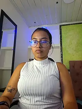 susan mooree online show from September 28, 6:35 pm