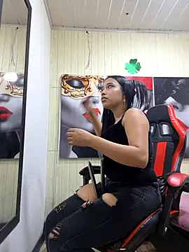 susan mooree online show from October 4, 7:01 pm