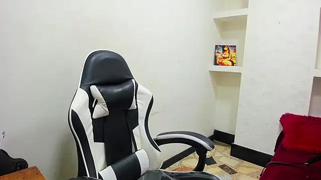 susan mooree online show from March 5, 8:16 pm