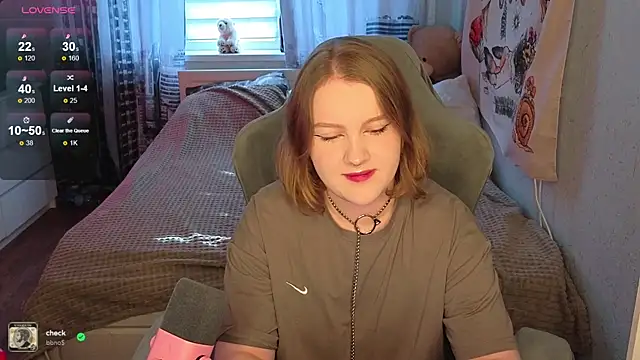 Snapshot of OliviaBlade chatting on September 14, 5:06 am OliviaBlade online show from September 14, 5:06 am