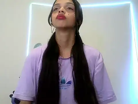 lucy babyy online show from October 6, 7:11 pm