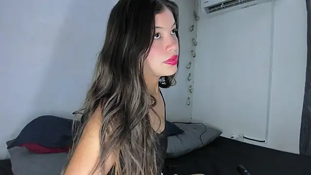 incogniitolove  online show from May 4, 12:06 am