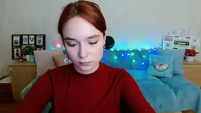 Snapshot of aFoxie chatting on September 19, 6:41 pm aFoxie online show from September 19, 6:41 pm