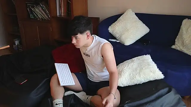 tightncuteass online show from March 3, 8:59 pm