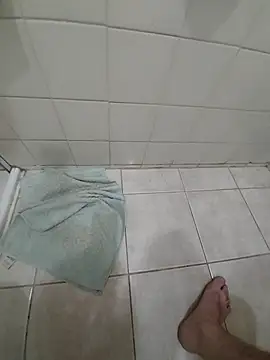 Snapshot of RoddieX chatting on October 4, 3:32 pm RoddieX online show from October 4, 3:32 pm