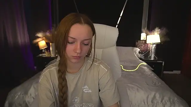 FoxyMayy online show from November 3, 1:56 pm