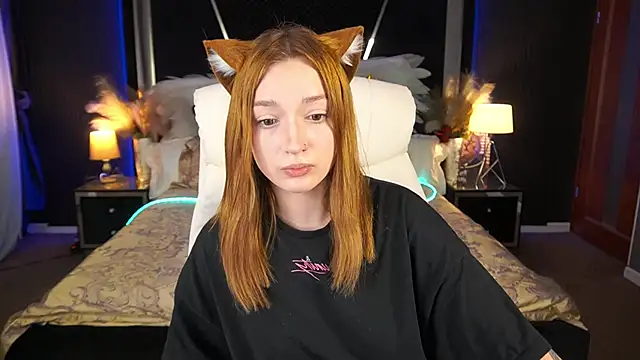 Snapshot of FoxyMayy chatting on June 28, 7:09 pm FoxyMayy online show from June 28, 7:09 pm