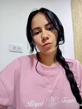 Snapshot of valen-sexx chatting on May 6, 3:13 am valen-sexx online show from May 6, 3:13 am
