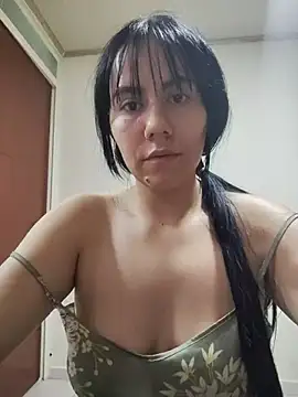 Snapshot of valen-sexx chatting on July 29, 3:37 am valen-sexx online show from July 29, 3:37 am