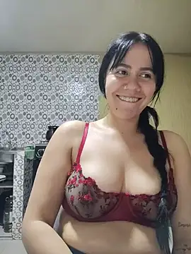 Snapshot of valen-sexx chatting on July 31, 2:44 am valen-sexx online show from July 31, 2:44 am