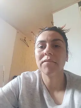 Snapshot of vanessa-titisM chatting on May 31, 4:58 pm vanessa-titisM online show from May 31, 4:58 pm