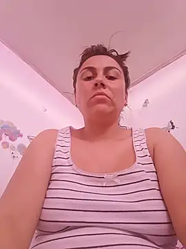 Snapshot of vanessa-titisM chatting on May 31, 8:21 pm vanessa-titisM online show from May 31, 8:21 pm