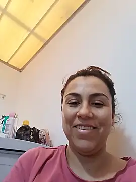 Snapshot of vanessa-titisM chatting on June 5, 10:04 pm vanessa-titisM online show from June 5, 10:04 pm