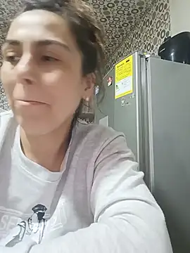 Snapshot of vanessa-titisM chatting on June 11, 2:53 am vanessa-titisM online show from June 11, 2:53 am