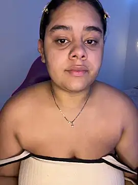 Anabelle 00  online show from May 13, 3:15 am