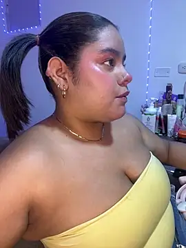 Anabelle 00  online show from June 18, 4:02 am