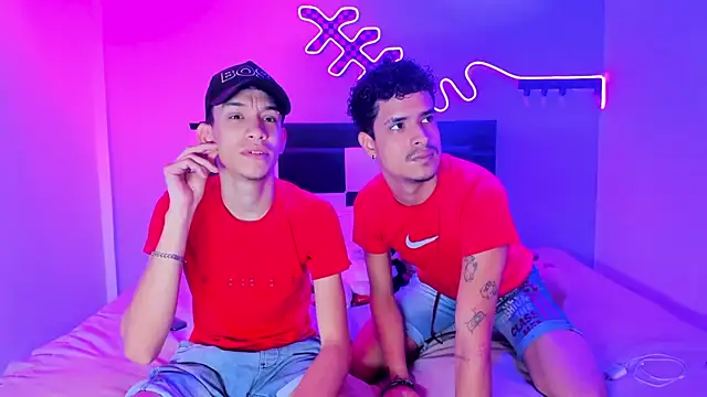 Snapshot of Lucky_boys__X chatting on February 21, 4:08 pm Lucky boys X online show from February 21, 4:08 pm