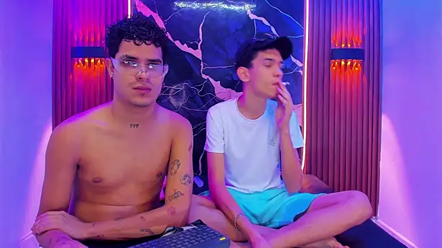 Snapshot of Lucky_boys__X chatting on March 4, 1:50 pm Lucky boys X online show from March 4, 1:50 pm