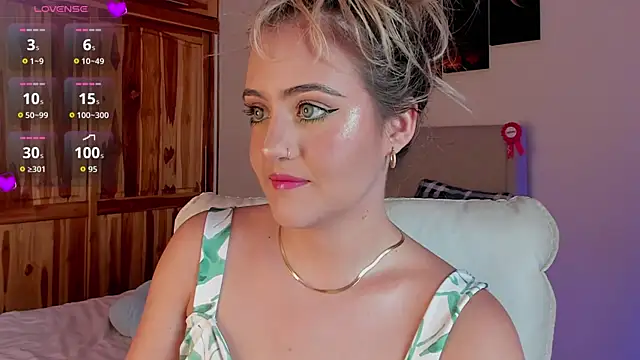 MaryMoon  online show from September 28, 9:31 pm