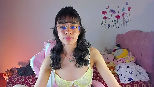 maddy parker   online show from July 22, 1:19 am