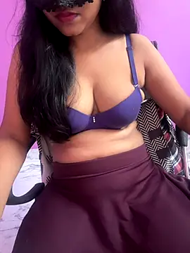 hottylizaa online show from October 23, 3:39 am