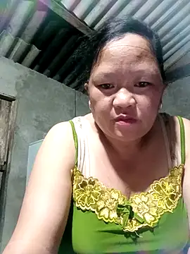 Snapshot of riso-00 chatting on October 29, 1:13 pm riso-00 online show from October 29, 1:13 pm