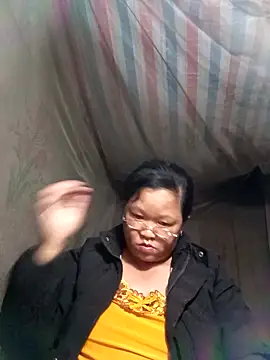 Snapshot of riso-00 chatting on November 6, 2:29 pm riso-00 online show from November 6, 2:29 pm