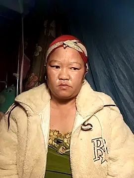 Snapshot of riso-00 chatting on November 11, 12:32 am riso-00 online show from November 11, 12:32 am